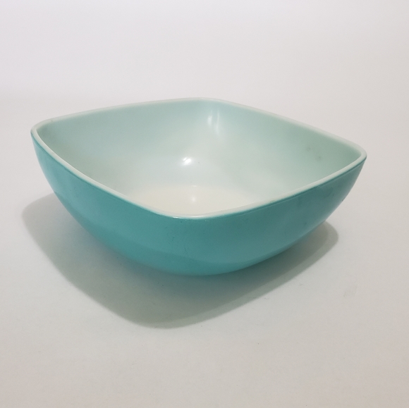 Pyrex Other - Vintage Pyrex Turquoise 2 1/2qt Chip Dip Bowl #025
